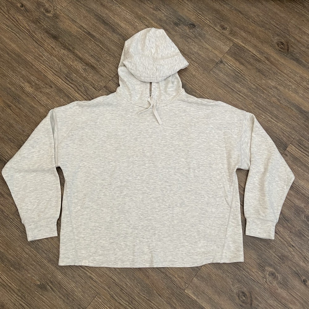 Barefoot Dreams Malibu Butter Fleece Gray Pullover Hoodie